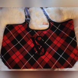 Victoria's Secret Christmas  Tote Bag.  Brand New 💎